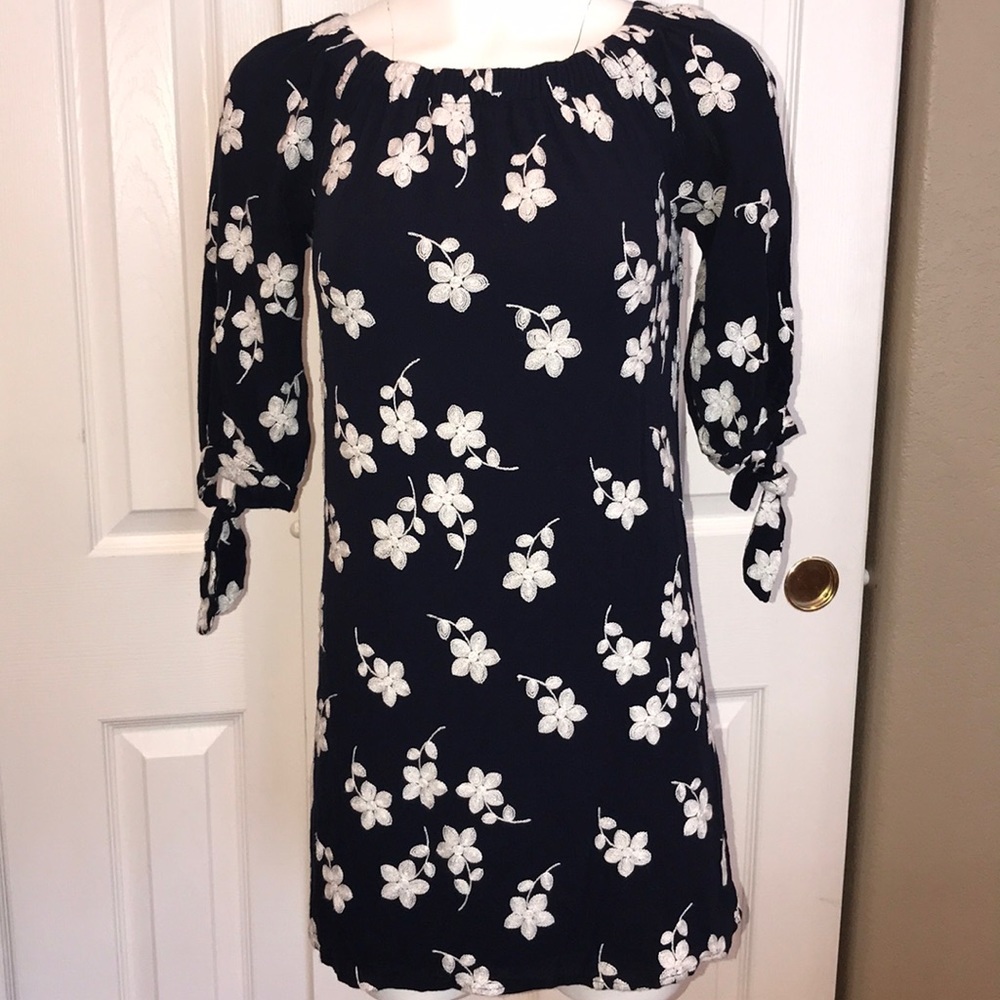 Le Lis tunic – Size small. - Picture 1 of 6